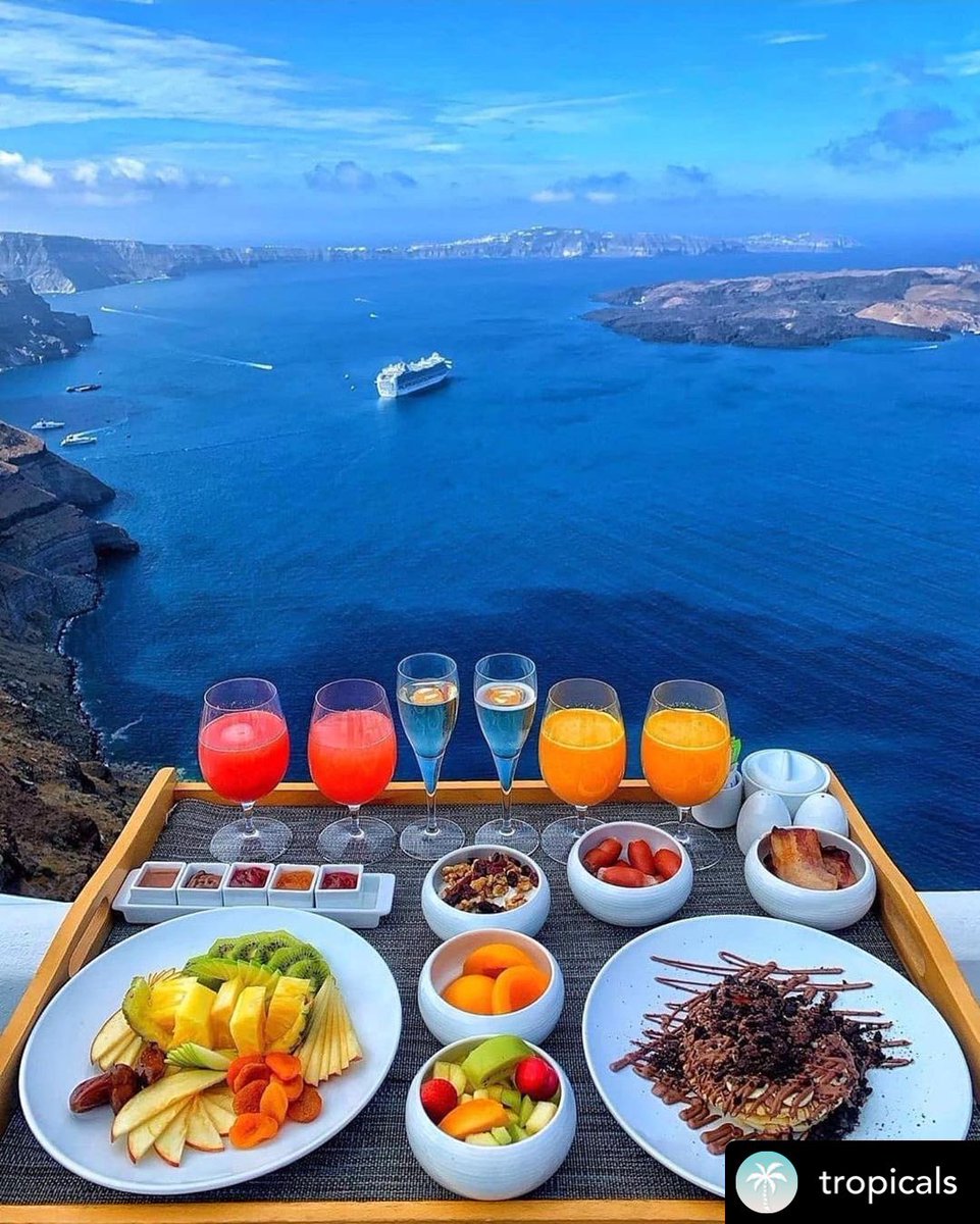 Upside_App's tweet photo. Which one would you pick? If you could hop into one of these photos! I’m thinking the breakfast🤩 #wellness #breakfast #travel #selflove #selfcare #adventure #yoga #meditation #bliss https://t.co/htDIZcyZWM
