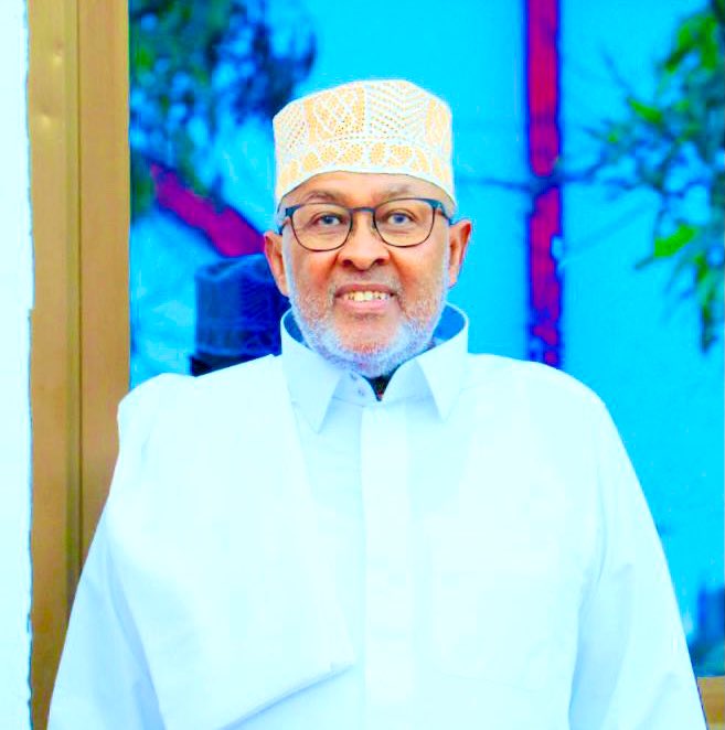 Abdirahmanirro's tweet image. I have tested positive for COVID-19,i will undergo 7 days self-quarantine. I have no complications and in good health at the moment. I'm grateful to Allah in all situations.