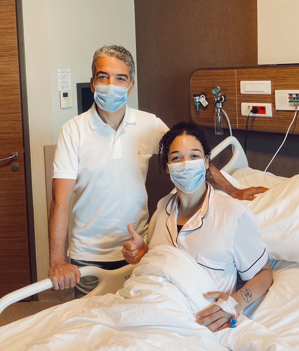 Sporcumuz Daly Santana Morales’e ,sağ diz dış menisküs yırtığı nedeniyle Dr. Sarper Çetinkaya tarafından artroskopik parsiyel dış menisektomi ameliyatı yapılmıştır.

Türk Hava Yolları ailesi olarak Daly’e geçmiş olsun diyor, acil şifalar diliyoruz.🙏🏻

#ThySporKulübü ✈️