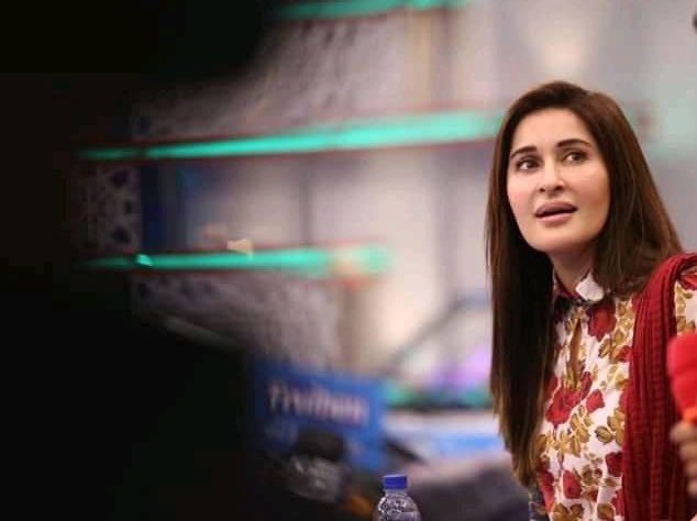 IamShaistaLodhi's tweet photo. اے دل کسے نصیب یہ توفیقِ اضطراب 
ملتی ہے زندگی میں یہ راحت کبھی کبھی https://t.co/xSI9CgExcv