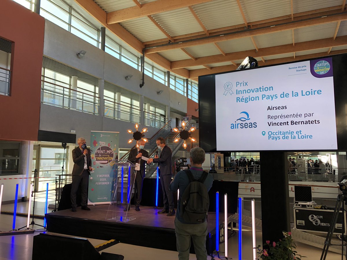 Et remise du prix innovation <a href="/paysdelaloire/">Pays de la Loire</a> par <a href="/Paul_Jeanneteau/">Paul Jeanneteau</a> à  <a href="/Airseas_Tech/">Airseas</a>