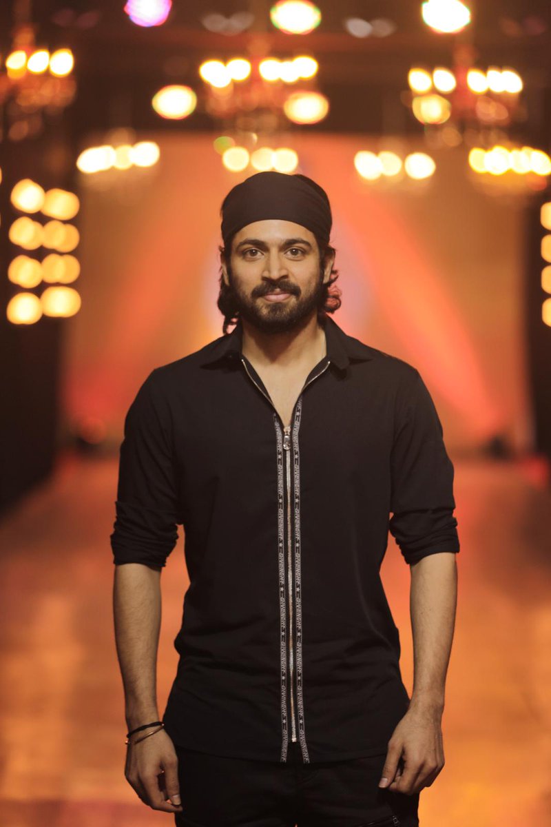idiamondbabu's tweet photo. Latest pic @iamharishkalyan https://t.co/mmhlGW3KK9