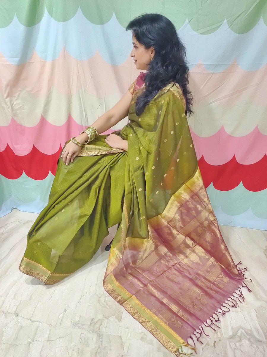 Aditi_SoSaree's tweet photo. Happy Navratri : Day 7 GREEN Colour
https://t.co/FEIdBx7bN1
#sareelover #sareeblogger #southasianblogger #navratri2020 #colorsofnavratri https://t.co/aJwn22gjuP