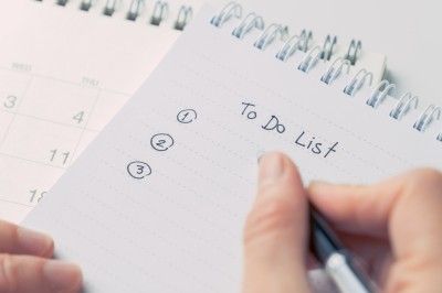 The “To-Do List”. Many use them to not forget important things. Some like the satisfaction of crossing out the tasks upon completion. But do they kill productivity?
- LinkedIn News @LinkedIn | #ToDoLists #Productivity
#Prioritize #Time #tasks #memory
https://t.co/dCvOH3v0fr
. https://t.co/3TUJz9LlUH