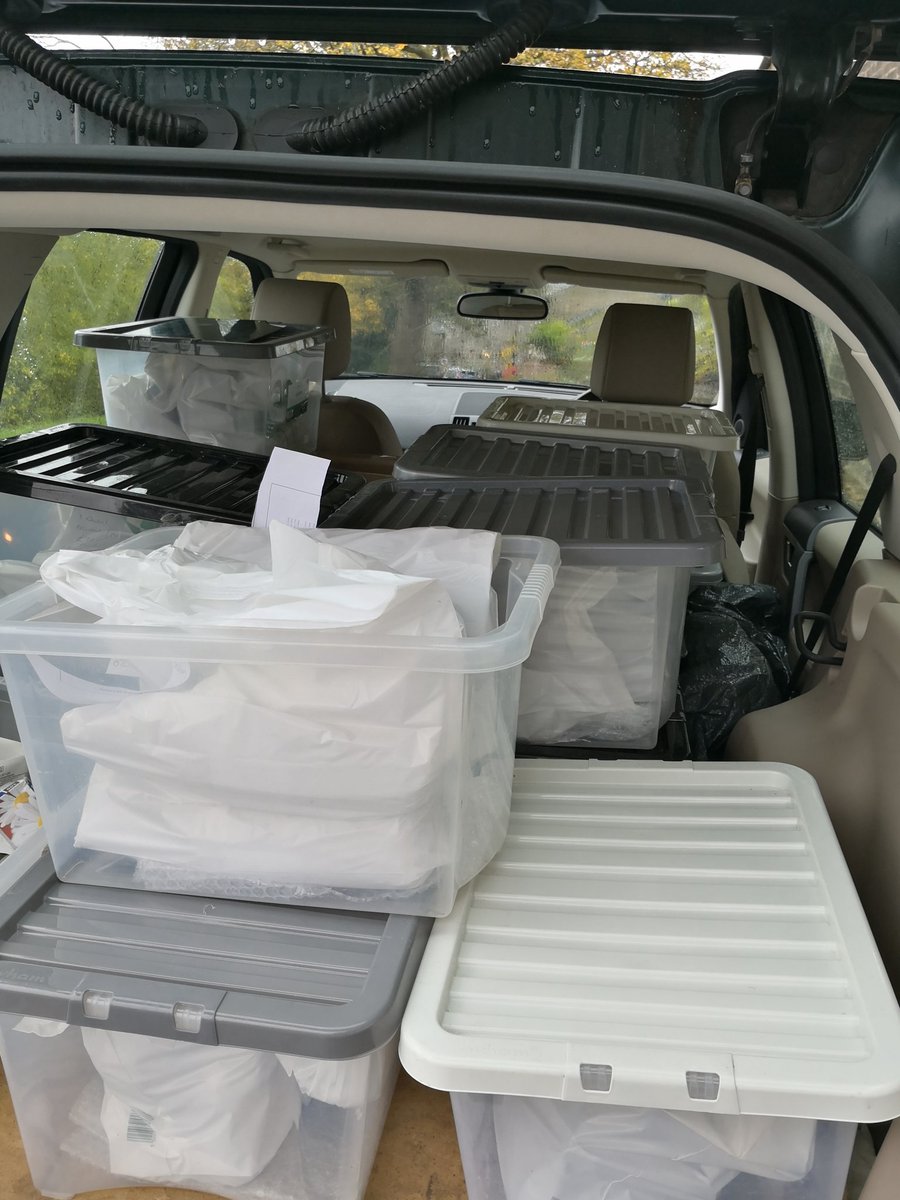 It's been a long time since we had a car full of orders to deliver😊. It's beginning to feel a lot like Christmas 🎄🎅🍷🚙 #yorkshire #artisan #handcrafted #smallbatch #fruitwines #countrywines #ginliqueurs #fruitgins #buylocal #supportlocalbusiness #Christmas2020 #giftideas https://t.co/LXWlIQWIz7