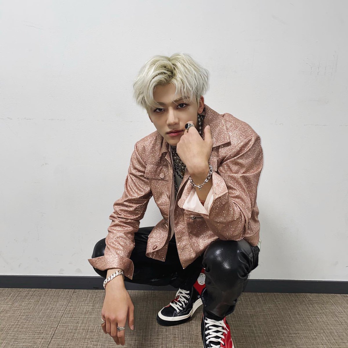 อยากร้องไห้​ เท่จัด