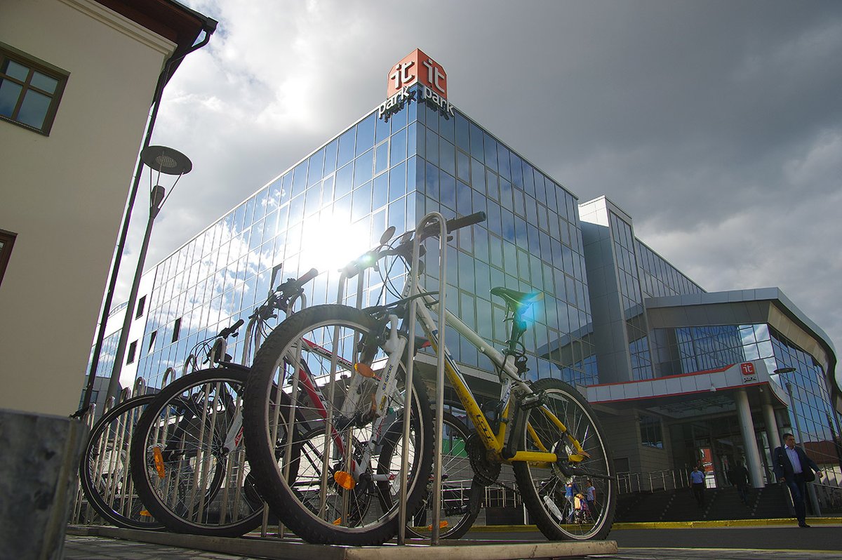 DigitalTatar's tweet photo. @itpark_kazan , с днем рождения! Желаем больше крутых открытий, креативных ИТ-проектов и бесконечного потока энергии для их реализации!😉 https://t.co/FQgPYstLL2