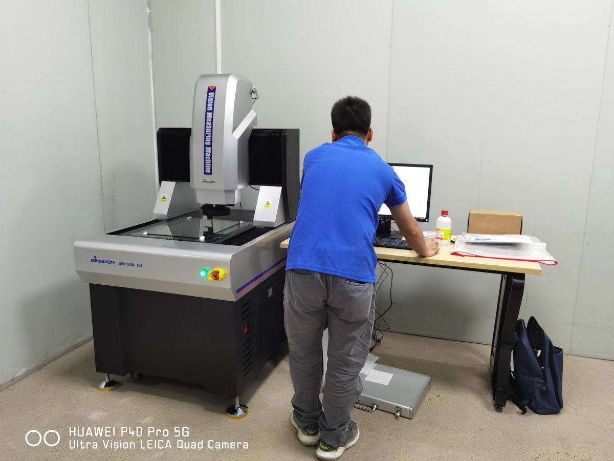sinowon3's tweet photo. A set of Sinowon Autoscan432 Automatic vision measuring machine with white-light confocal  sensor has been installed in Dongguan/China in the third week of October, 2020, it has been applied to measure the #flatness of smart #phone parts. https://t.co/vNqNnJva1w