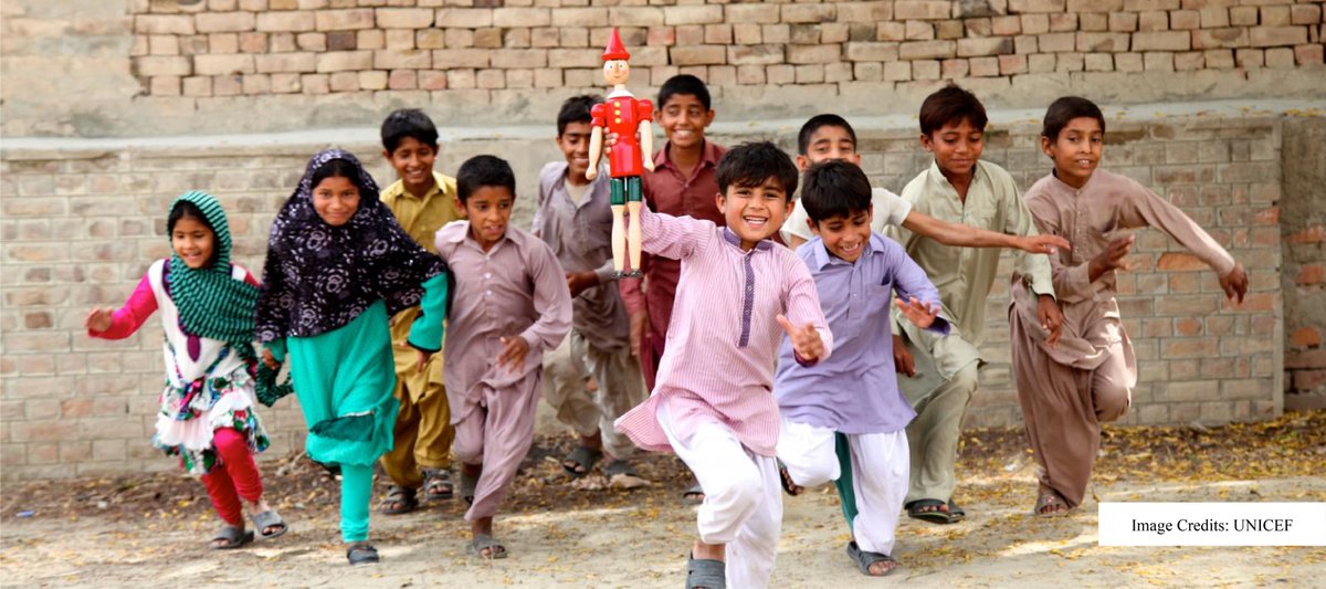 SUNCSAPak's tweet photo. 4/10 children under 5 years of age in Pakistan are stunted(NNS 2018). For healthier future generations, we need to address malnutrition at every stage of the childโs life by putting their unique nutritional needs.
#FNSOurRight #NutritionCantWait
#WorldFoodMonth https://t.co/RZFGp0lP1T