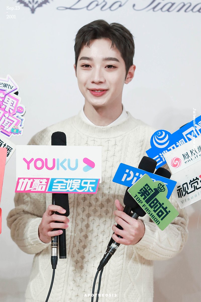 Apotheosis_0923's tweet photo. 201023 로로피아나 베이징
#라이관린 #赖冠霖
#LAIKUANLIN #EdwardLai https://t.co/F4aqkkkXWB