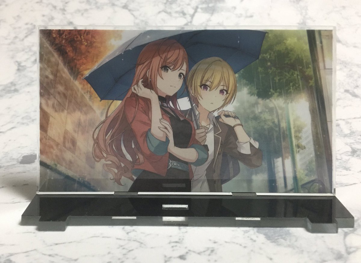 ǝɯɐɯo Twitter પર シャドージオラマアートが届いた どういう商品かというとシャニマスのイラストを使用した横長のアクリル スタンドにキャラ部分だけを切り抜いたアクリル板と黒い枠のアクリル板を合体させる事でイラストに奥行きを持たせて飾れますよ という物で ǝɯɐɯo Twitter પર シャドージオラマアートが届いた どういう商品かというとシャニマスのイラストを使用した横長のアクリル スタンドにキャラ部分だけを切り抜いたアクリル板と黒い枠のアクリル板を合体させる事でイラストに奥行きを持たせて飾れますよ という物で