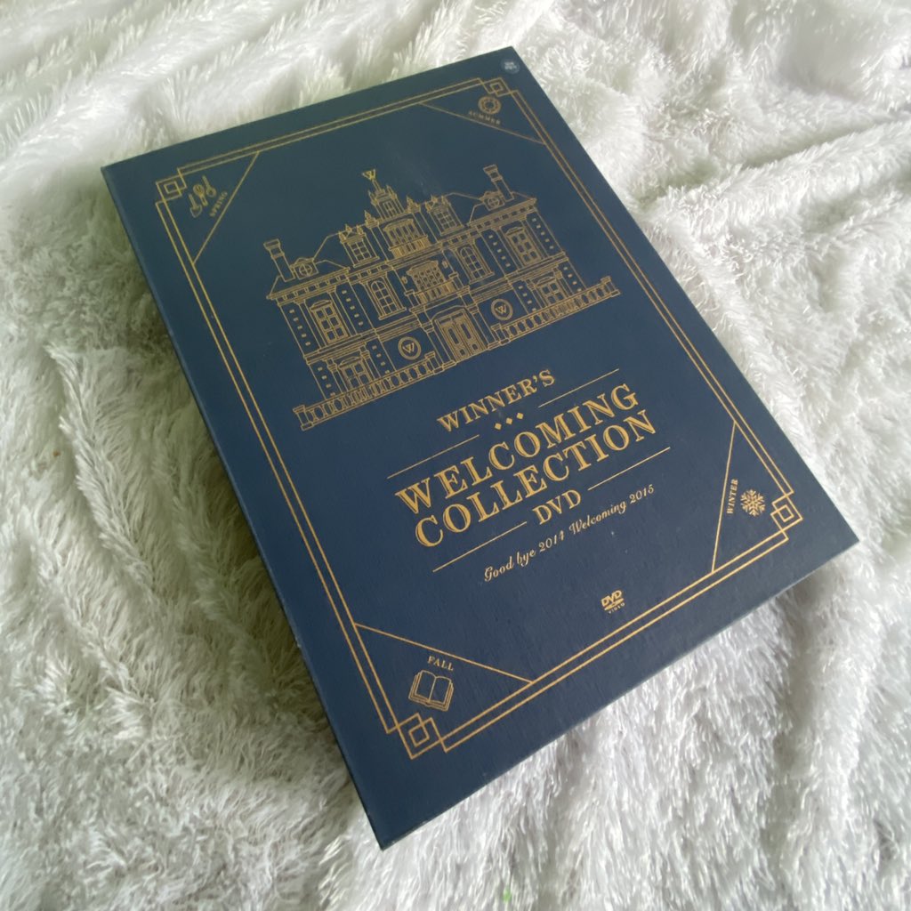 pinkeublanket's tweet photo. WTS WINNER’S WELCOMING COLLECTIONS { Goodbye 2014 x Welcoming 2015}

- Preloved, Koleksi Pribadi
- Kondisi 8,7/10
- Fullset : 2 DVD, Photobook 200p, 2015 desk Calendar, 21 Postcard, Jinwoo New Year’s Card

#icsell #wtswinnerstuff

https://t.co/zXKTrb7otT https://t.co/6Zcm0cQAa7