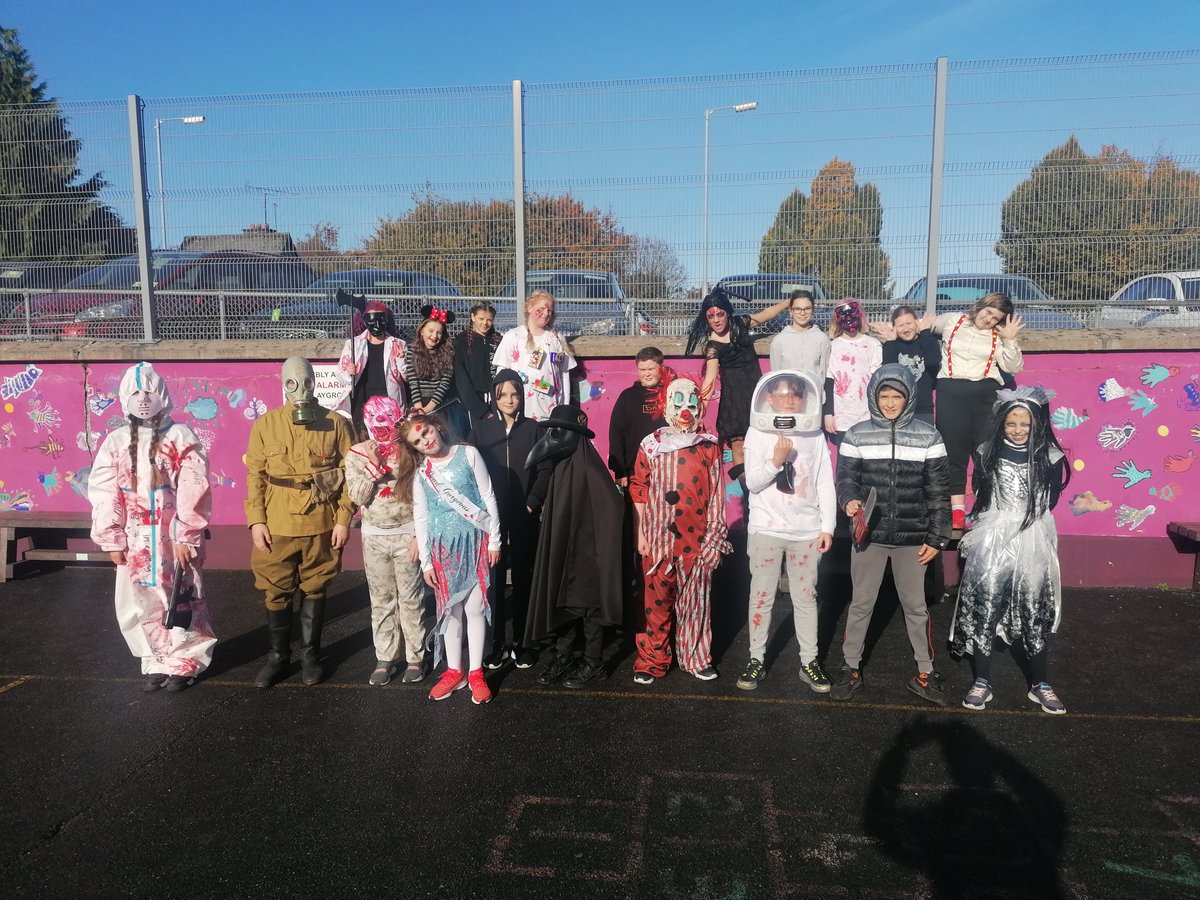 PresSrMullingar's tweet photo. Halloween Tag Rugby!
@ActiveFlag @HealthyIreland https://t.co/KEQgiWLxF6