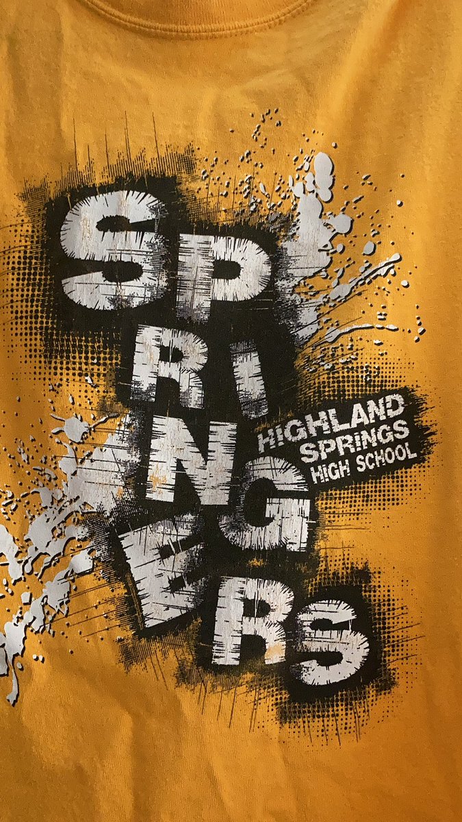 lwchs_dobos's tweet photo. #HCPSspiritfriday let the “no competition” begin! HSHS has more spirit! https://t.co/vKi7CHG2yx