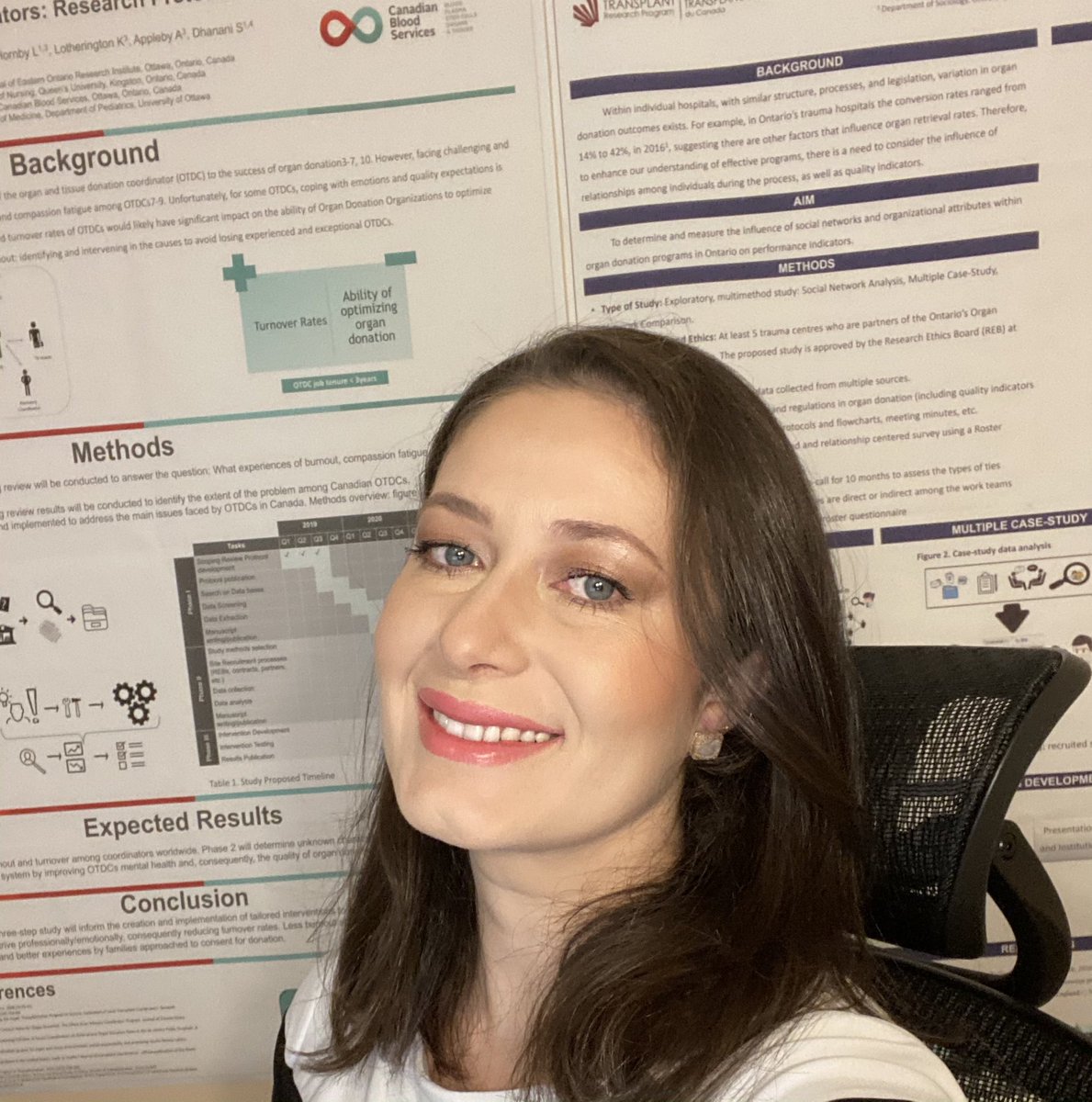 vanessa_ses's tweet photo. Today I’m presenting at the ITNS conference in the Burnout panel. As this year there won’t be my classic poster photo, I took one in my old posters 😉. A huge thanks to CDTRP for selecting me for a Trainee Virtual Event or Specialized Course grant! #organdonation #PhD #CBS #CDTRP https://t.co/5UMSi6SZrx