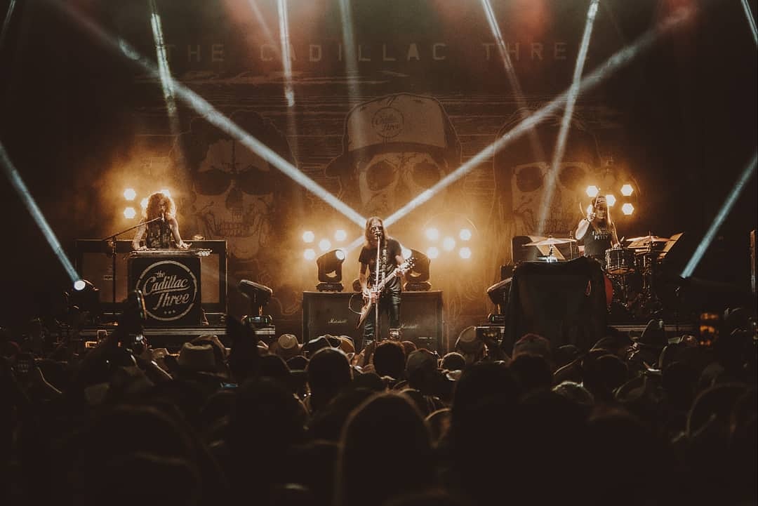 CoreyKelly76's tweet photo. Hats off to the boys on a #Kickass piece of work...  @thecadillac3 #TabascoAndSweetTea is just one massive f#ckin' 70's Jam. Love it! https://t.co/SdDNCK37Pk