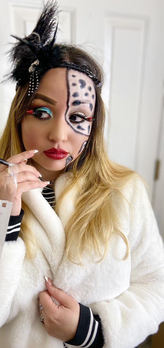 flickrheartnjh's tweet image. She's my best friend, she's really good on make up art.
 #LPMakeUpComp  #LPCostumeComp Hope you like them Liam🤩✨ will make more for u.