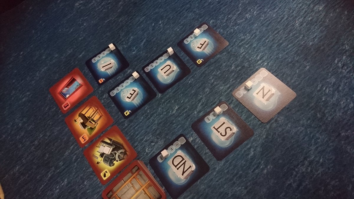 MissBayBee_de's tweet photo. Heute morgen mit dem @glgnfz über Discord zusammen mit @Yellowgeekbear und @firedriller zuerst #Spukstaben und danach #DenkMich gespielt 😍
Danach auf Wunsch von Moritz ein Let's Play von HarryPotterStrikeDiceGame und danach einmal #Jumpkins. 
Ein toller Morgen 😍 https://t.co/ylCbSxMcZK