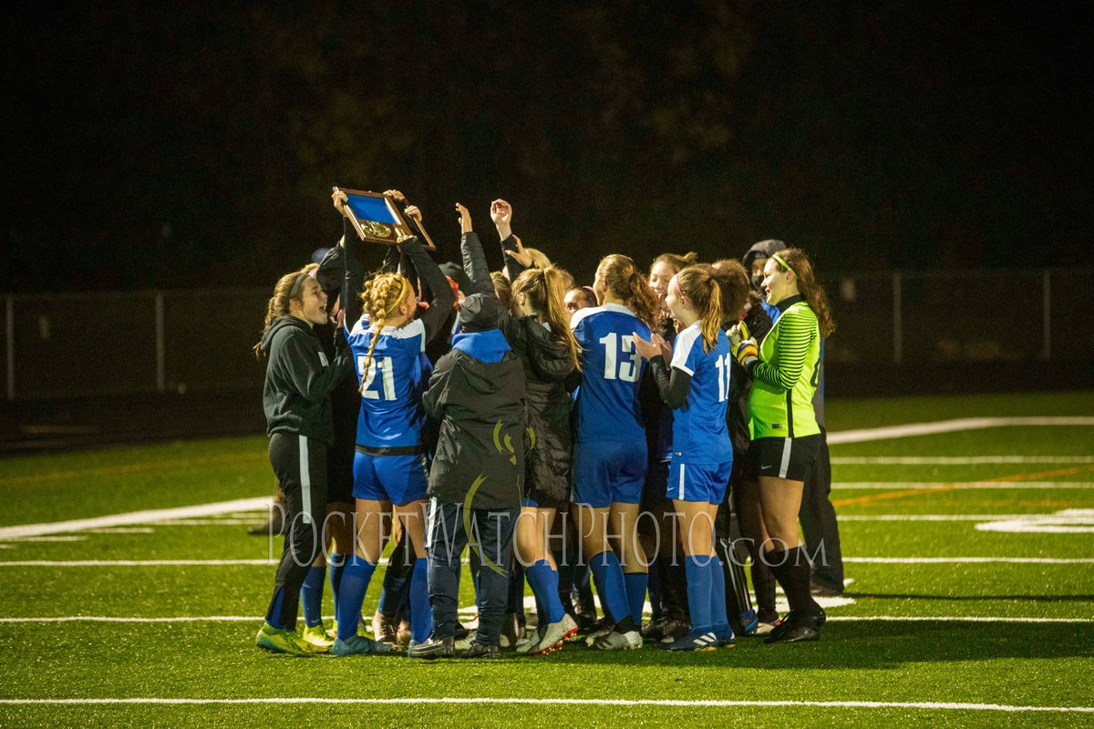 PocketWPhoto's tweet photo. Good Morning! Photos from last nights Section Championship game between the Dover-Eyota and Cotter girls is up! https://t.co/HODdJDTIBI
#sportsphotography #girlsoccer #soccer #dovereyota #eagles #cotter #ramblers #highschool #sportsimages #photography #pocketwatchphoto #fall https://t.co/mewjuUKY3G