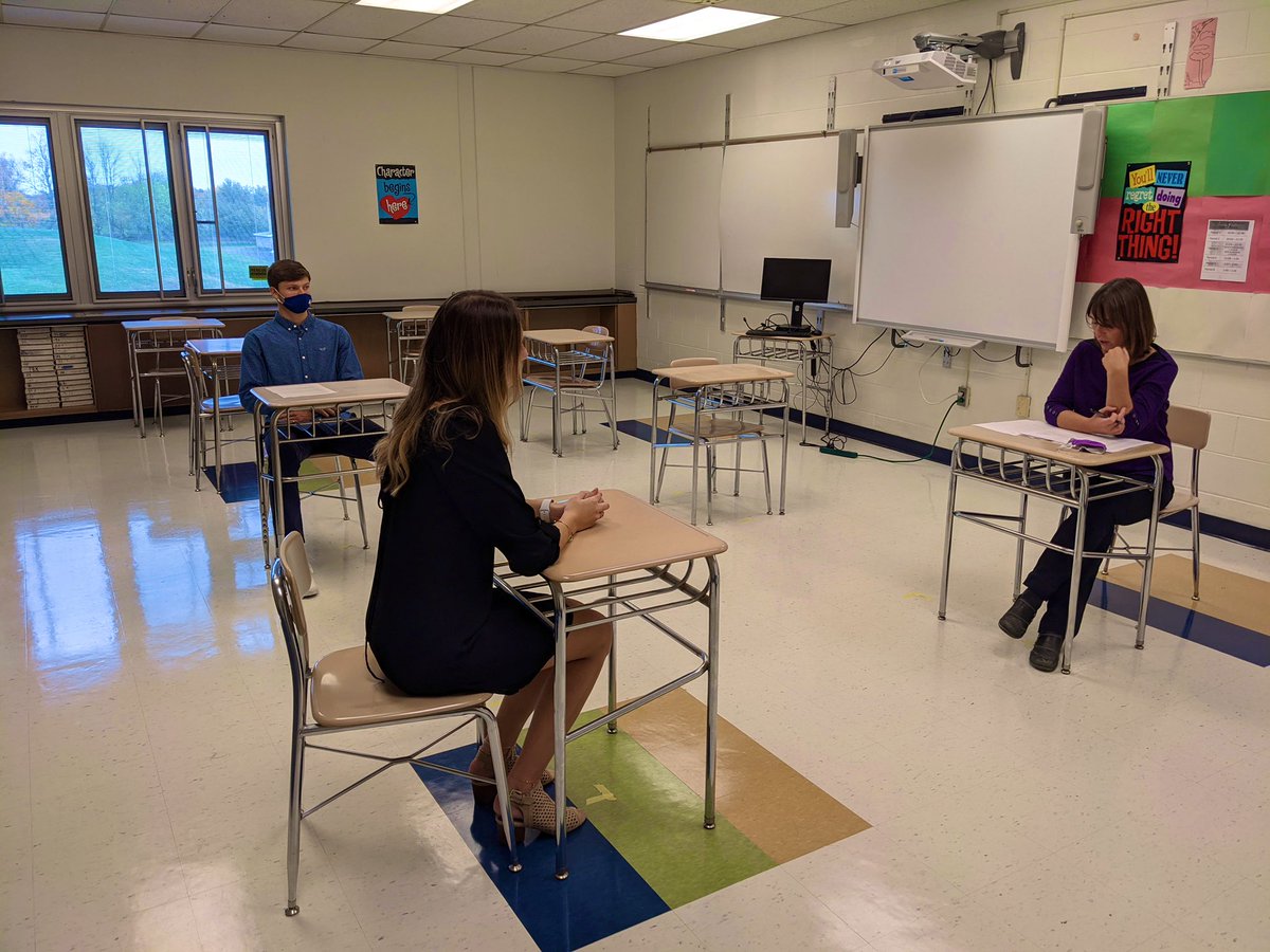 Andrea Lomber tweet media
