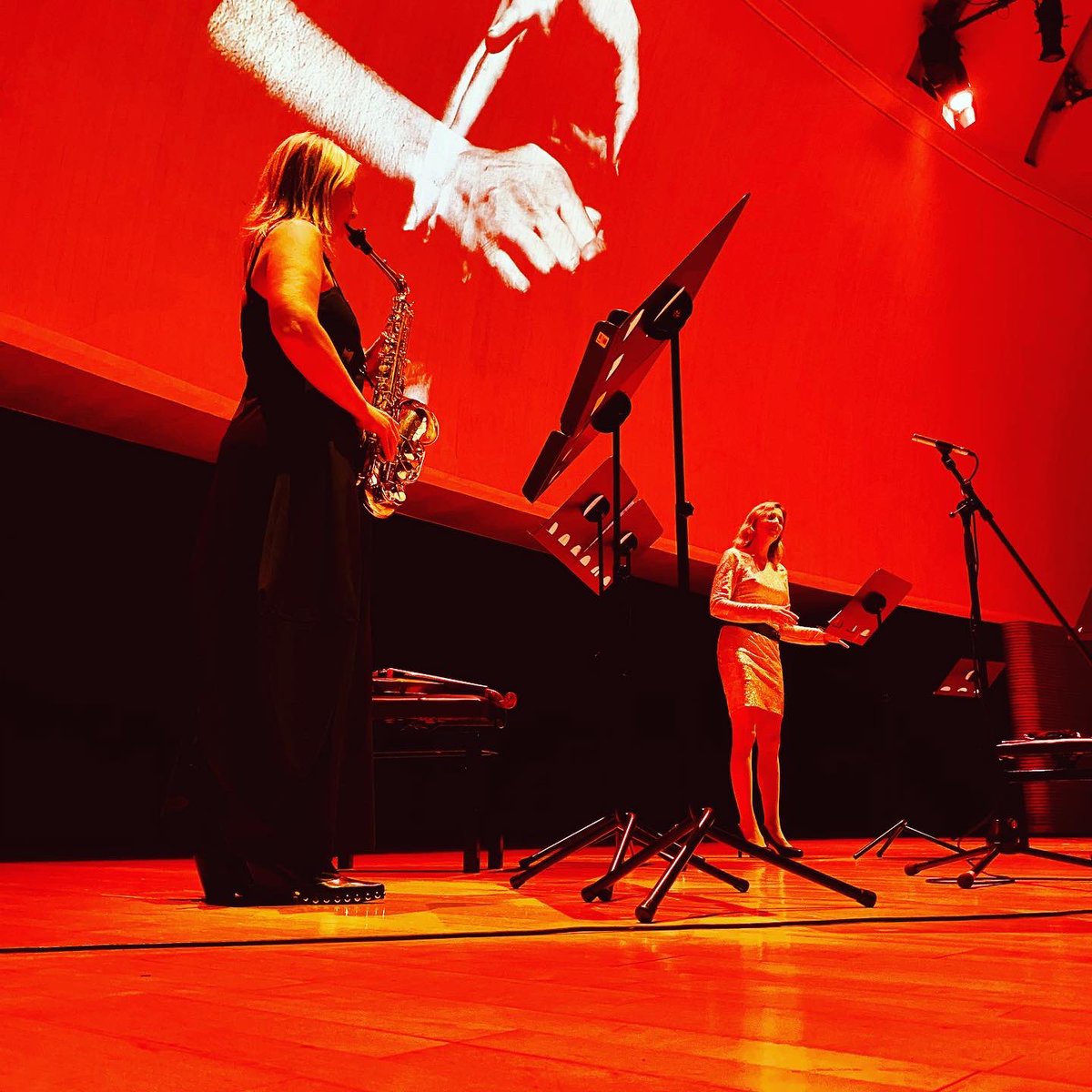 festivalensems's tweet photo. Hui a @LesArtsValencia concert monogràfic de música de #Kurtág  amb Ensemble d’Arts que clourà la 42a edició d’#ensems! 

📅 Hui 23 d’octubre
⏰ 20h
📍 Aula Magistral del Palau de Les Arts
🎟 Entrada lliure fins a completar aforament.
🎻 +info https://t.co/z64Z14t9mu https://t.co/sbvJAqJDe2