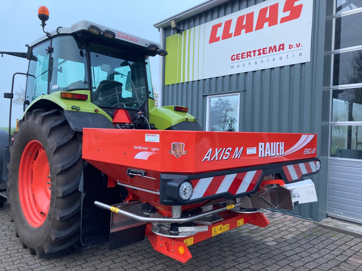LMB_GEERTSEMA's tweet photo. Vandaag afgeleverd aan #AOC Terra Groningen deze Rauch Axis EMC+W Varispread Isobus. De strooier gaat gebruikt worden voor gebruik met taakkaarten en scholing #Ag-Leader GPS. @Trekkerweb @Trekkerfotograf @Agrifoto 
@ReesinkAgri @HomburgHolland https://t.co/dYC7TRJ7Pt