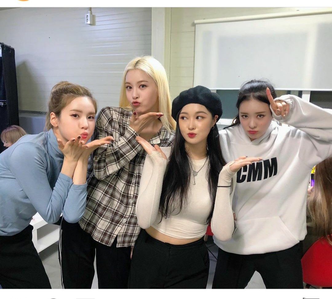 iaanxumfrance's tweet photo. 【 @official_xum 】201023
🇨🇵 Mise à jour d'une publication par une danseuse.
•••••
📷 jiyoung_hw_
•••••
#썸 #데뷔 #XUM #IAAN #DDALALA #어썸 #Awexume #Awexum https://t.co/0ghrESouw5