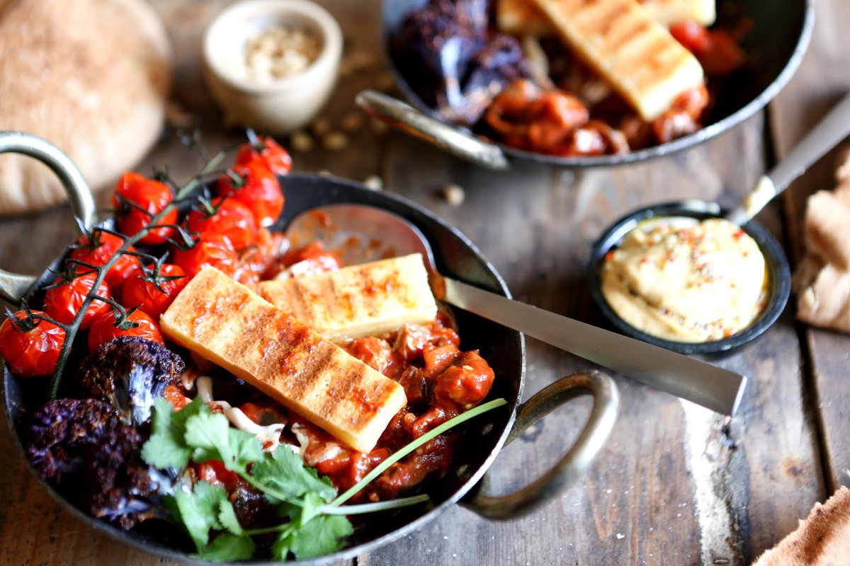 VegRecipeClub's tweet photo. Experiment with a traditional #Moroccan recipe, an aubergine based Zaalouk - have you heard of it? We've added vegan halloumi, flat bread, couscous, and roasted cauliflower to make it into a delicious sharing dish! #veganfood #zaalouk 😋
RECIPE: https://t.co/SljUxatT0y https://t.co/xiirsvrNFn
