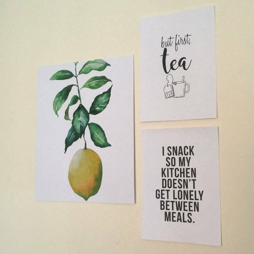 Karen_x's tweet photo. Happy Friday ✌🏻
•
#wallart #mykitchen #snacks #alwayssnacking #lemon #teafirst #happyfriday #tgif #weekendmood #nearlytheweekend #endoftheweek https://t.co/HRkP7iOIxt https://t.co/xkUoKLMs94