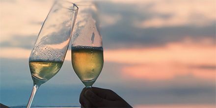 LuxuryIndTravel's tweet photo. Cheers to YOUR 🇮🇩🇮🇩🇮🇩 Holiday! - 
https://t.co/bXpvIn0jfJ
.
#indonesiereizen #balireizen #komodoreizen #komodotrip #florestrip #reizen #indonesia #indonesie #travel #travelgram #instatravel #holiday #vakantie #ontdekbali #ontdekindonesie #Bali https://t.co/s5aSR1CZWY