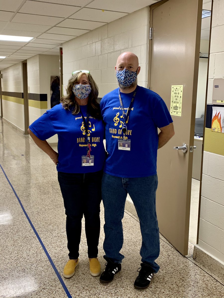 k_wil79's tweet photo. Look at my awesome coworkers supporting our Band of Hope!!! https://t.co/z1xTLNiB9r