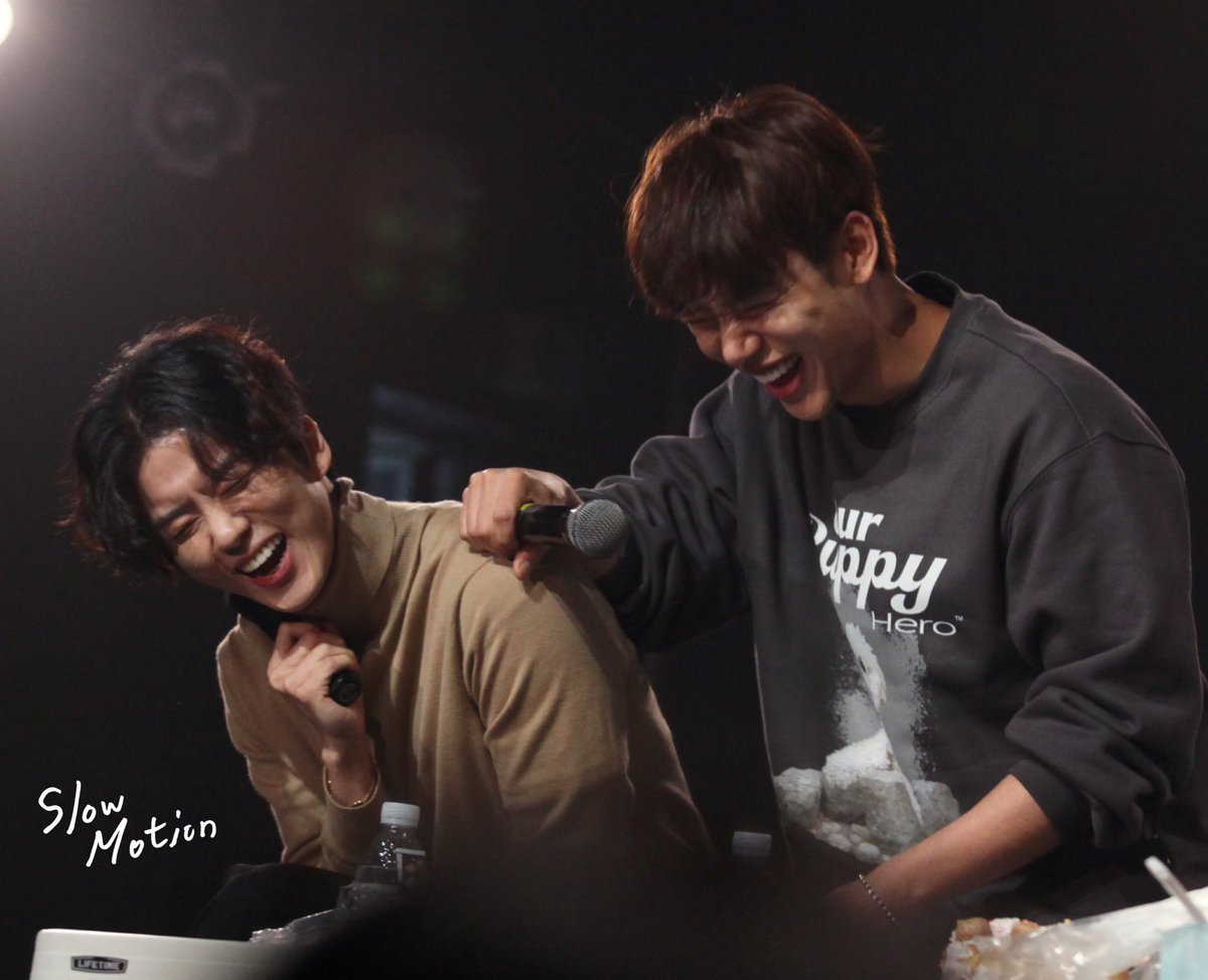 slowmotion0124's tweet photo. 201023 SCARECROW 팬미팅

오랜만에 봐서 기분이 너무 좋아ㅠ ❤️ 와줘서 고마웡!

 @BAP_Youngjae @official_JDH93 https://t.co/APEtVpjKJl