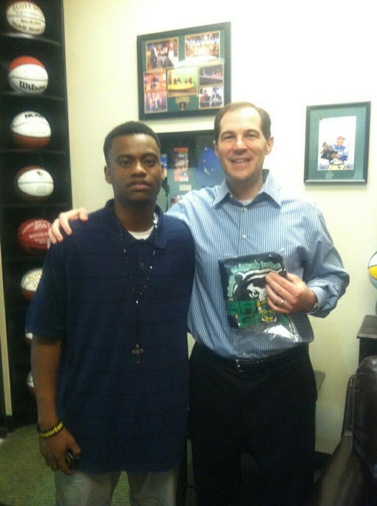 IceTrayBU's tweet photo. Happy Bday to the man @BUDREW #Throwback #BuGang https://t.co/HA1et1YoAc