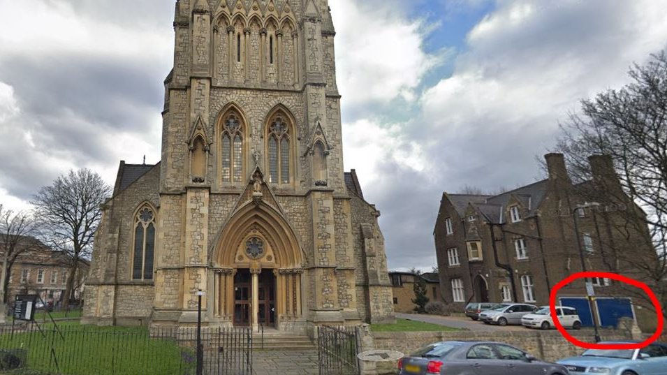 growcomm's tweet photo. Thrilled to have opened our new veg scheme collection point at @stmaryn16 . Sign up now for a weekly supply of tasty, ethical food that's good for your health, your community and your planet. #stokenewington #churchstreet #n16 #boxscheme #vegbox
https://t.co/Q5GPLDhY6a https://t.co/hymhneWcK7