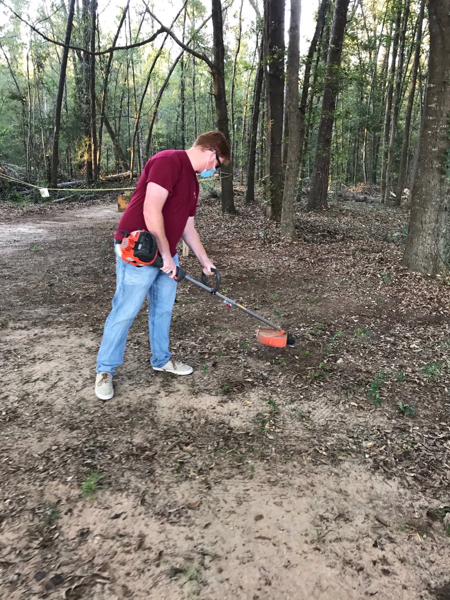 Troy_Service's tweet photo. Our #flashbackfriday today is of last week’s Day of Service! We are grateful for the volunteers that spent their Friday evening helping clear one of our local nature trails.

#Naturetrail #Troyservice #TroyUniversity https://t.co/6ZMEUwW4ql