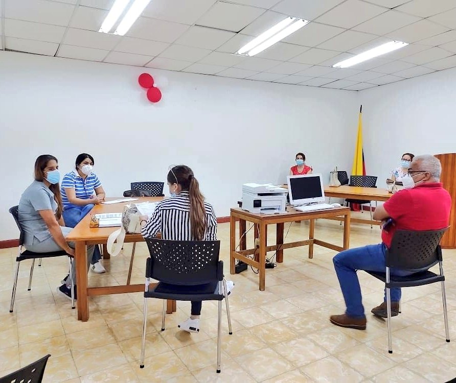 Unisucre's tweet photo. La #UniversidadDeSucre #IncluyenteIntegradaYParticipativa a través la Facultad Ciencias de la Salud, su equipo de docencia - servicio, ha adelantado visitas a los diferentes escenarios de práctica formativa. Más información en https://t.co/YNmcGa4d5M
#UnisucreContigo https://t.co/fXM2Yu57jw