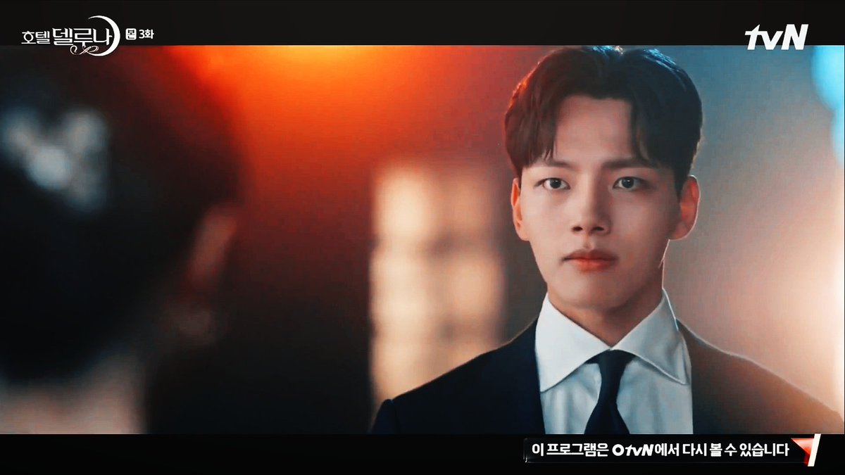 "you are devouring on... all my nights and dreams."btw, the ost playing in this scene is so beautiful #HotelDelLuna