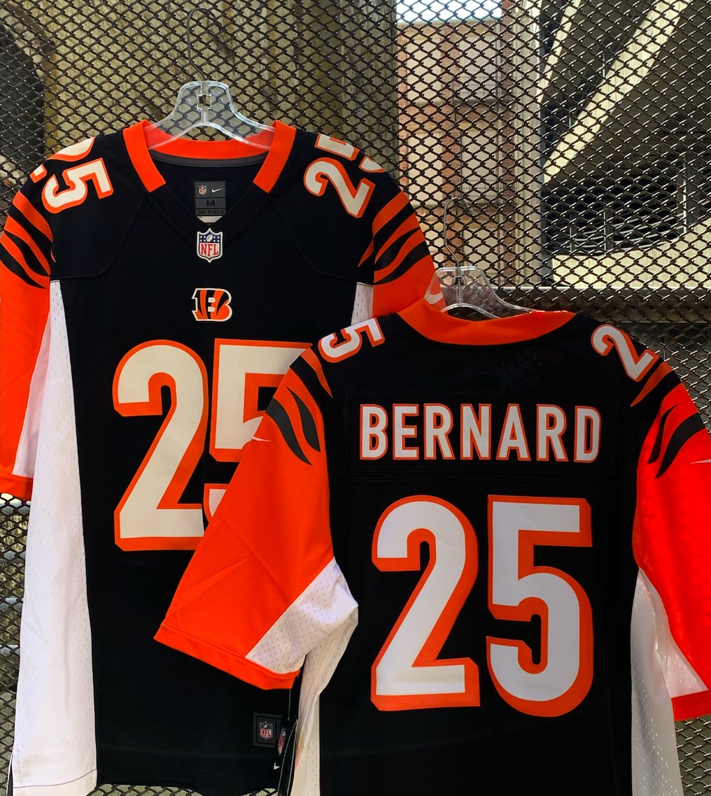 KochSports's tweet photo. Get your stache on Cincinnati. It's Gio time this Sunday with Mixon reportedly out.
Don't forget, we will be open 3 hours prior to kickoff. Come start the pregame at Koch's!
#WhoDey #SeizeTheDEY #Bengals #BattleofOhio https://t.co/W9Dij7j4xf