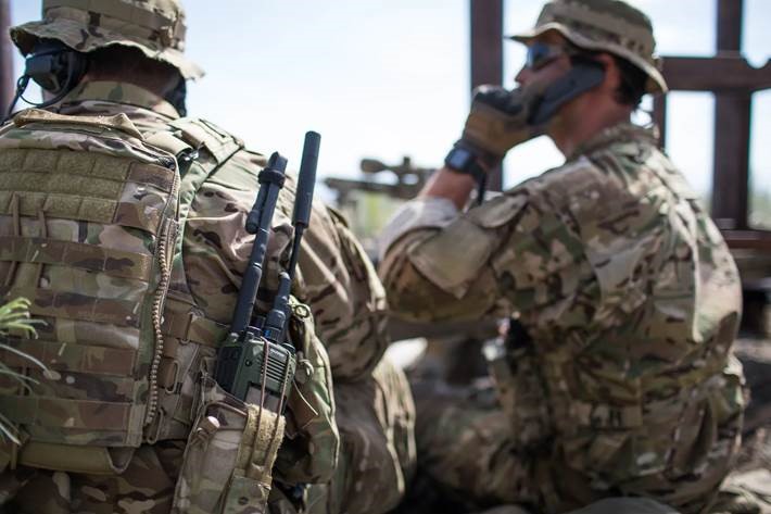 L3HarrisTech's tweet photo. The #L3Harris AN/PRC-163 Multi-channel Handheld Radio plays a key role in the network architecture of the @USArmy’s Iron Dome missile defense system. 

Learn more: https://t.co/o6f7tTFlN9

@armyfutures #radio https://t.co/VzPFLGasG2