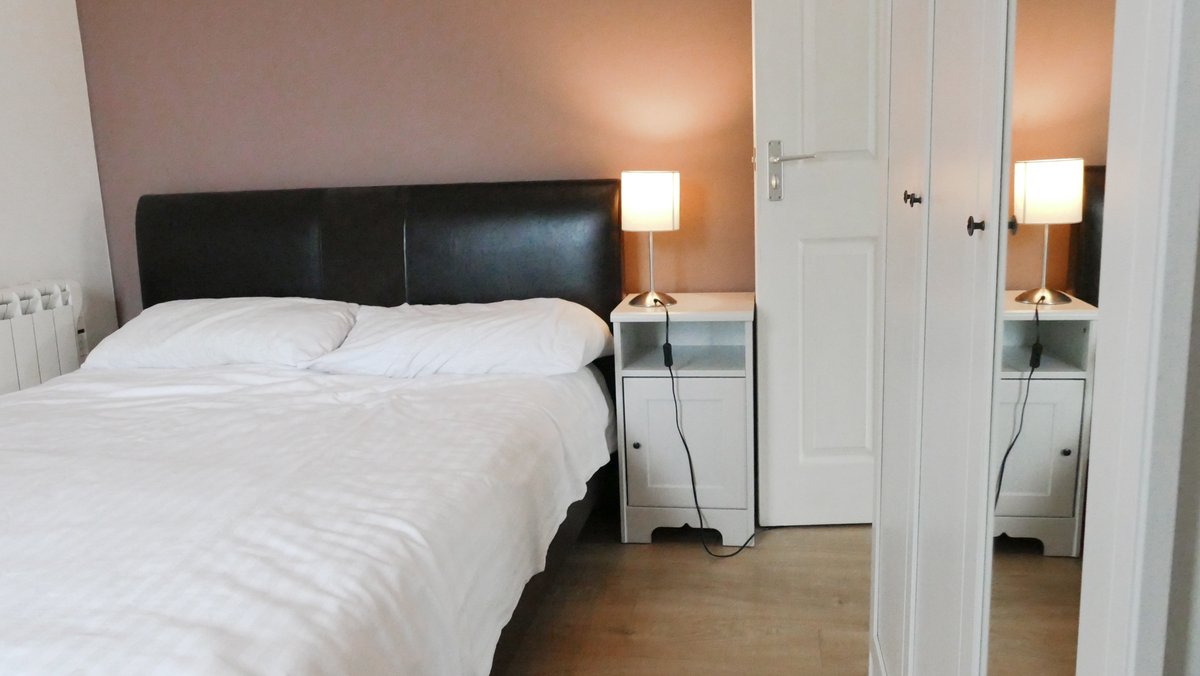 LowerLakes's tweet image. Headed to the Bridgwater area on business? 👩‍💼👨‍💼
Available 12th December
Apartments fully furnished, self-catering, perfectly situated for access to Bridgwater and HPC.
ow.ly/LkSS50yJbxU