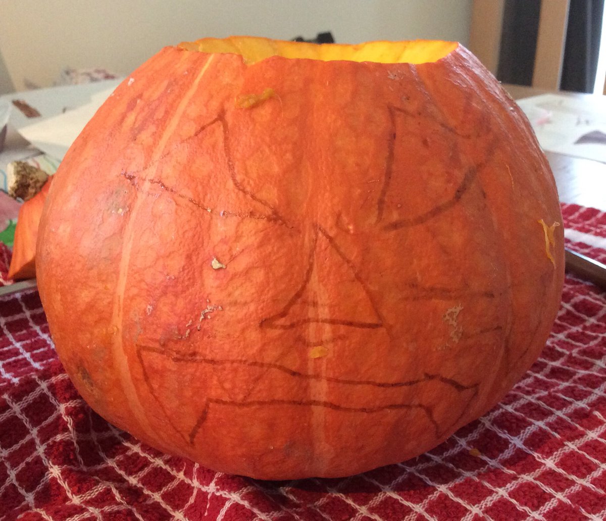 WeemGallery's tweet photo. During the week, me and Poppy (8 year old daughter) made a pumpkin lantern to kill an hour. I drew the face on the side and she cut out the design with a very sharp knife. Or was it the other way around? Anyway here’s a photo. #weemgallery #pumpkin #lantern https://t.co/TzfNvQyJAU