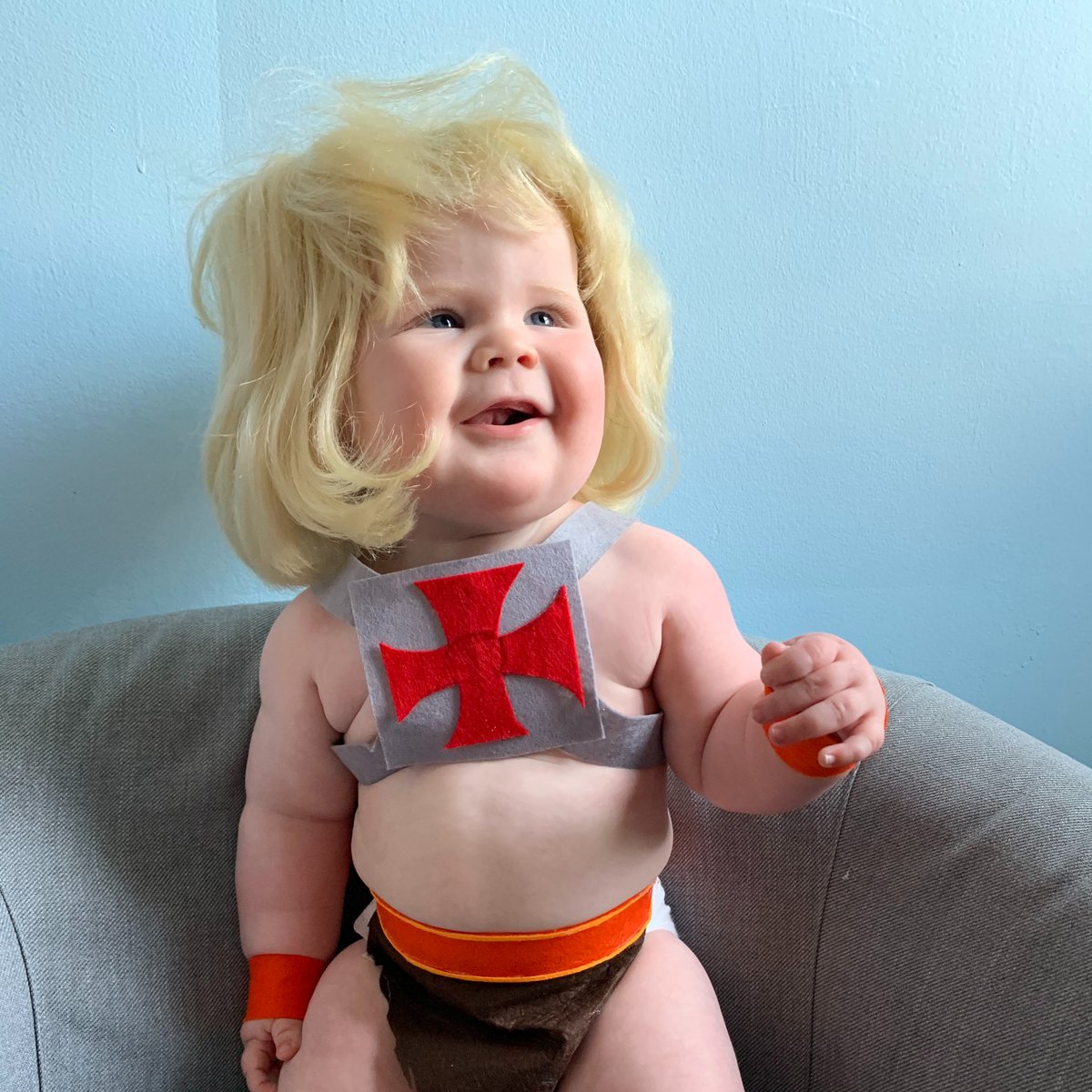 WpgComFest's tweet photo. We love all of our comedian friends, we really do... but this adorable little guy is our new favourite everything... #LarryLooks @Cmdr_Hadfield @eltonofficial #HeMan #QueenVictoria #wpgcomfest https://t.co/JChERYApoQ