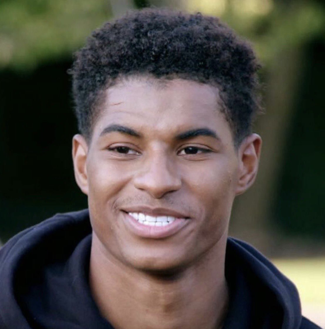 ‘It always seems impossible until it’s done.’ - Nelson Mandela. 
Keep going ⁦<a href="/MarcusRashford/">MR14</a>⁩ - you’re making the whole country proud to be British. 👊