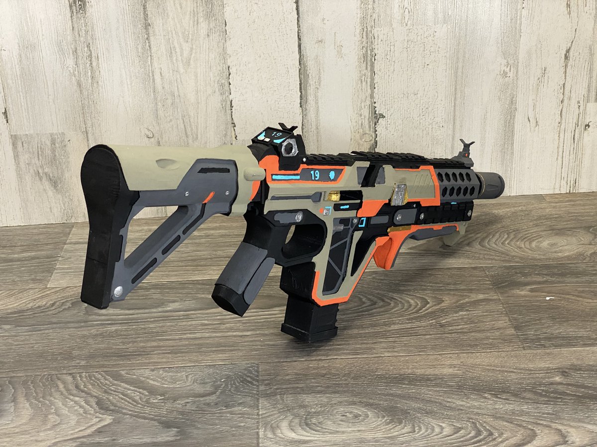 It took a little longer than expected but the Volt SMG is all done! 