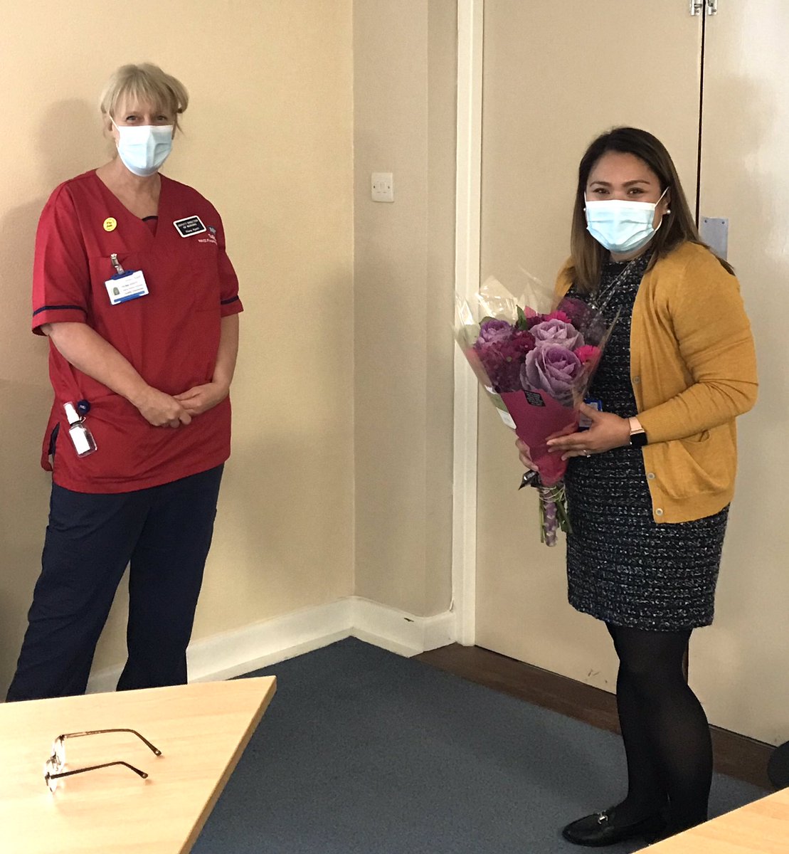 It’s been a pleasure welcoming <a href="/BEVSANNE/">BEVERLY ANN HARRIS</a>  to <a href="/SalisburyNHS/">Salisbury Hospital</a> she has made such a positive impression in her first week as Matron for <a href="/TeamSpinalSDH/">Salisbury Spinal Centre</a> and working on your birthday too 🎂💐<a href="/FionaHyett/">Fiona Hyett</a> <a href="/MatronsSDH1/">Matrons@SDH</a>