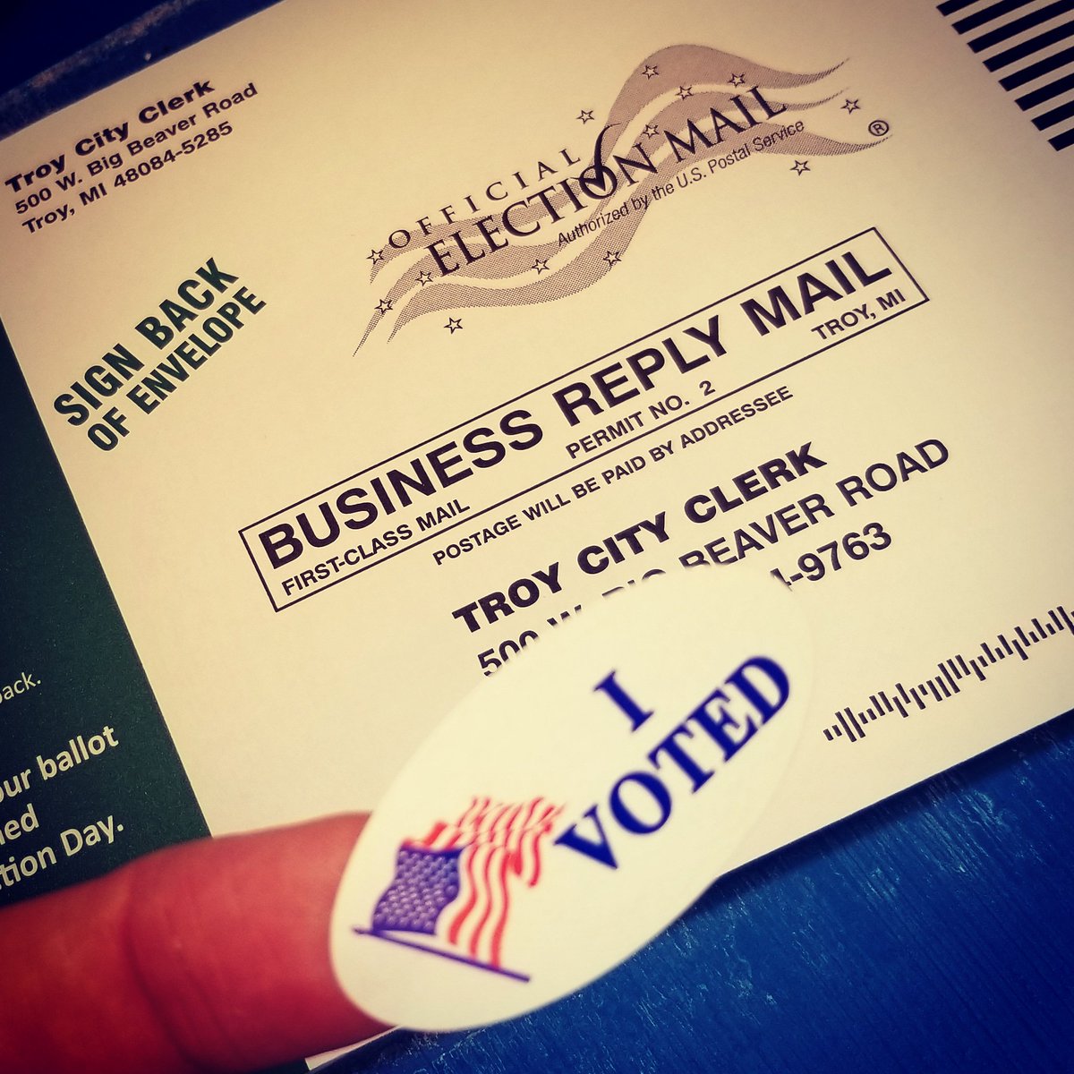 BrianCousins's tweet photo. Make sure you vote!
Your city clerks office is a great and quick way to do so in advance. https://t.co/hdgi9CtgKJ