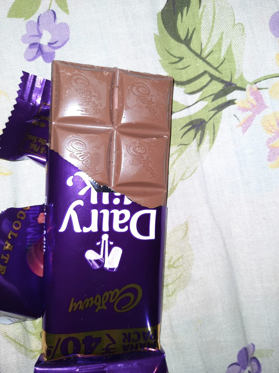 satyajeet_009's tweet image. @DairyMilkIn @fssaiindia @jagograhakjago Found a worm inside my dairy milk maha pack,the colour of the worm is exactly chocolate colour. Never expected such a thing from brand cadbury @DairyMilkIn i want this case to be considered seriously and compensate me accordingly