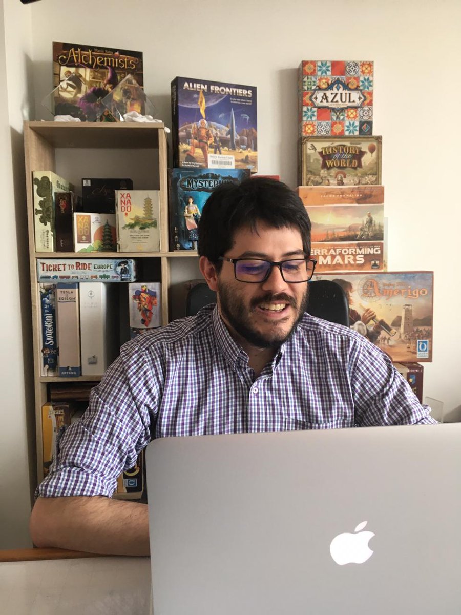 ¡Nuestro diseñador y experto en #gamificación Javier Velásquez ya activo en la primera ponencia de #F2P en el congreso #DOKUMA!

¿Quieres conocer las mejores herramientas de innovación educativa? Acompáñanos 👉 congresodokuma.com/landing-free-t…