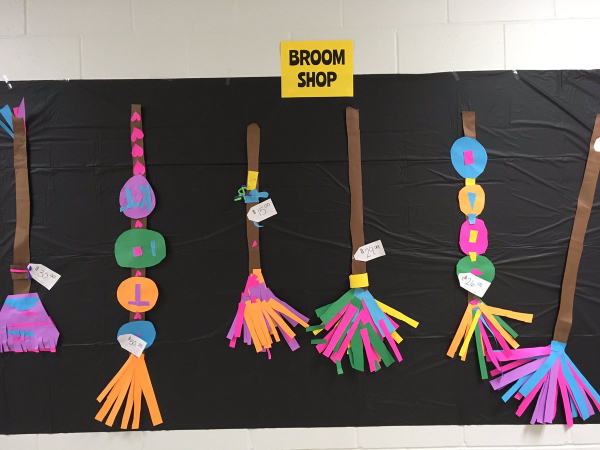 AgardnerSLP's tweet photo. A little friendly competition @MC2Elementary....Haunted Halls! K-2 vs 3-6. Both halls look great and festive. 🎃 https://t.co/NUIEeWVTmq