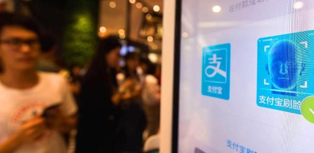 e_Dev's tweet photo. Tecnologia: Pix seria tecnologia velha na China.

https://t.co/yi7kjvuXlU

#Tecnologia #Pix #China #Antiga #Tilt #UOL #eDev https://t.co/88DQesWx4o